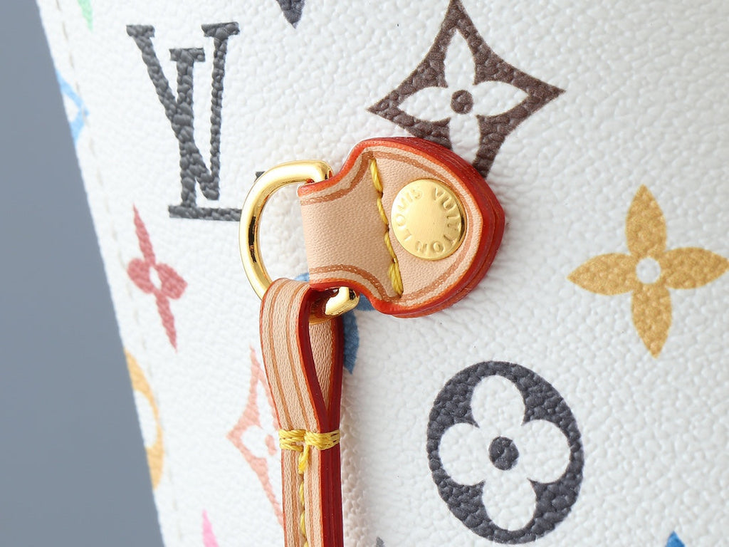 Louis Vuitton LV Neverfull Tote Bag