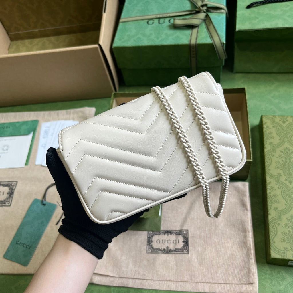 Gucci GG Marmont Belt Bag in White 476433