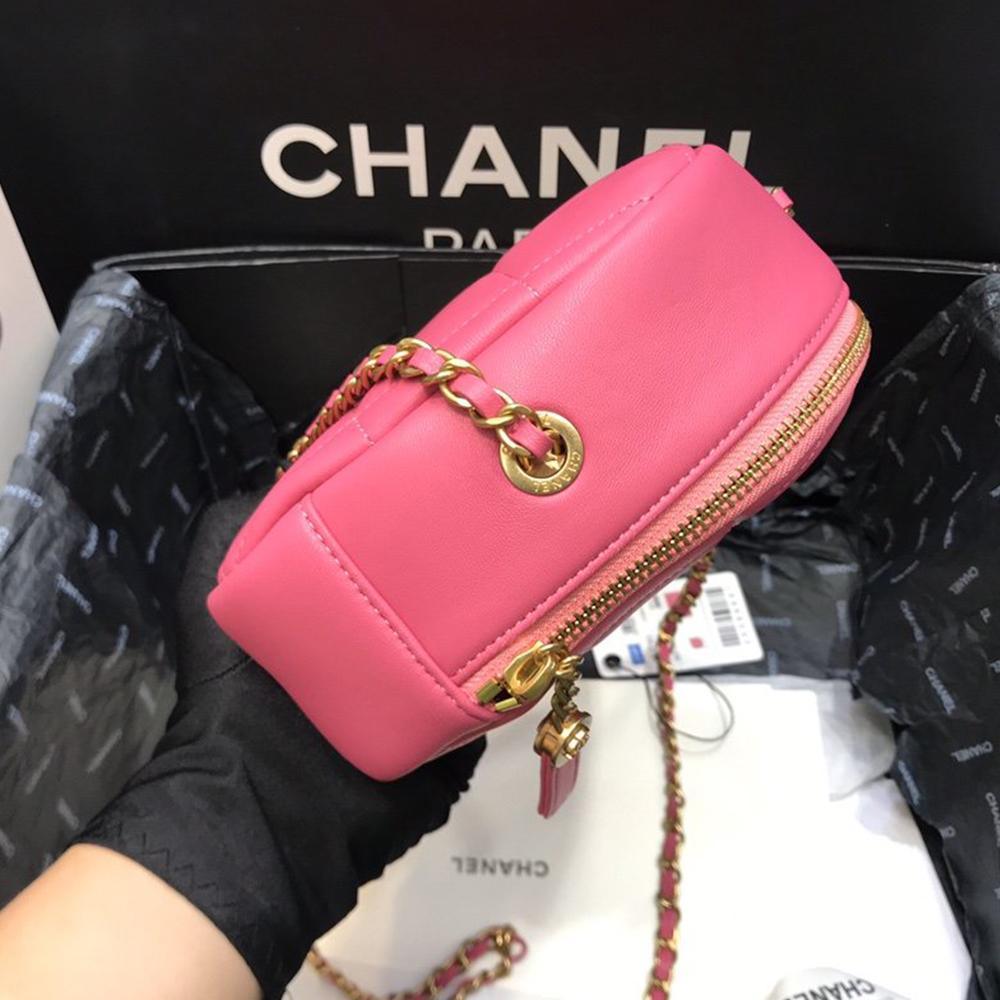 Chanel Lambskin Diamond Cut Pink Bag - Soft Pink