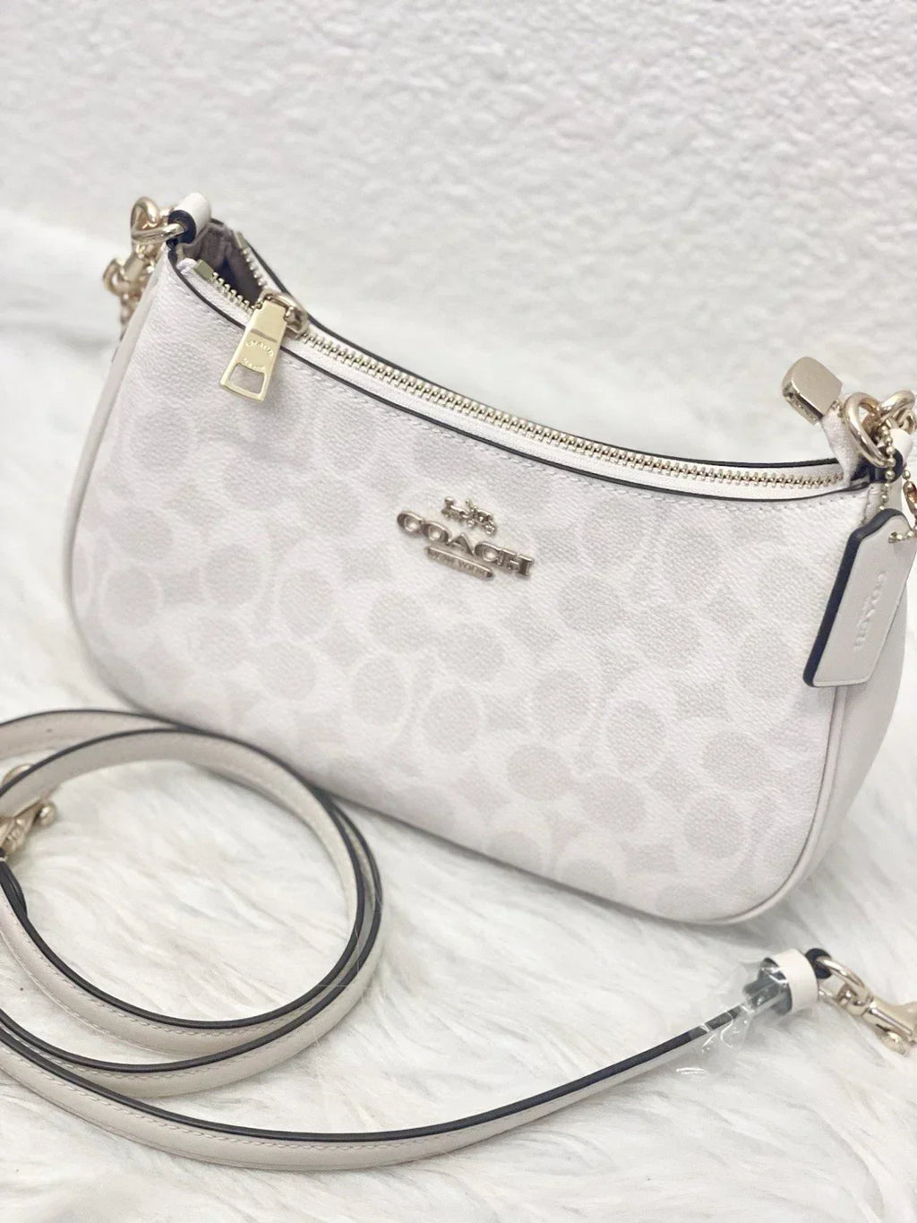 Coach Women's Teri Shoulder Bag Signature Canvas - White/Chalk