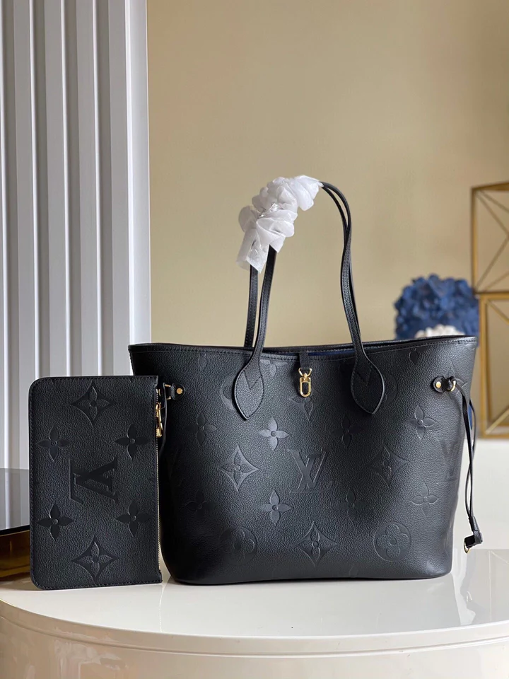 Louis Vuitton Neverfull MM Tote Bag - Black