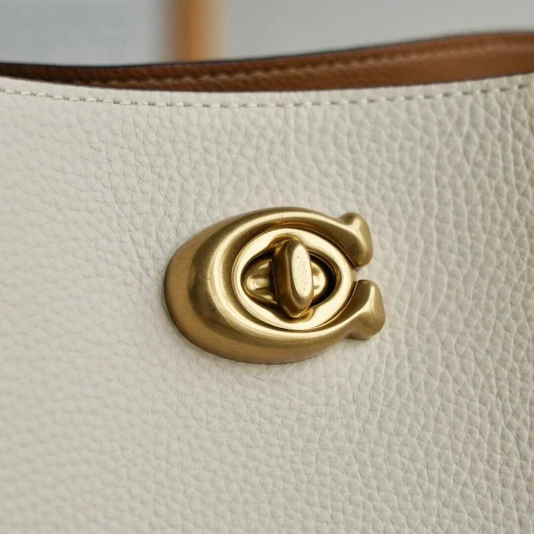 Coach Willow Shoulder Bag White Women's Bags