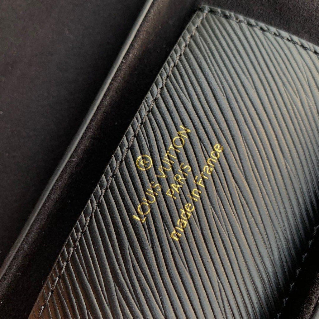 Louis Vuitton Twist MM Handbag