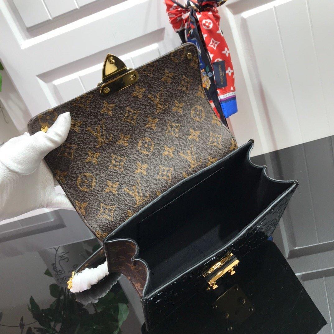 LV Wynwood Handbag
