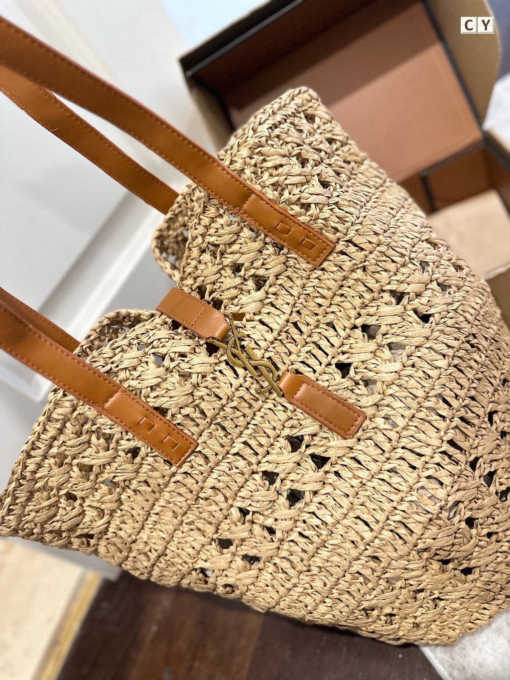 YSL Panier Medium in Raffia and Vegetable-Tanned Leather Tote Bag - Yellow