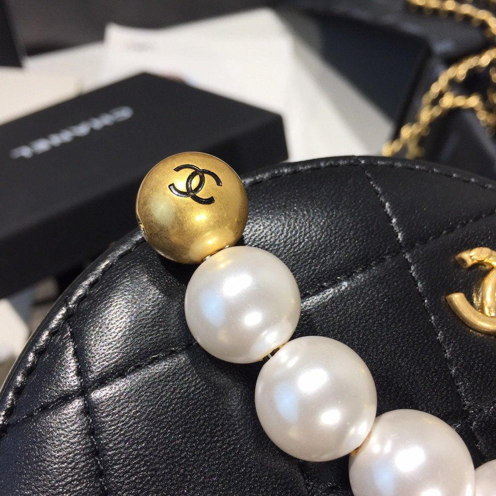 Chanel Pearl Round Clutch with Chain - Black