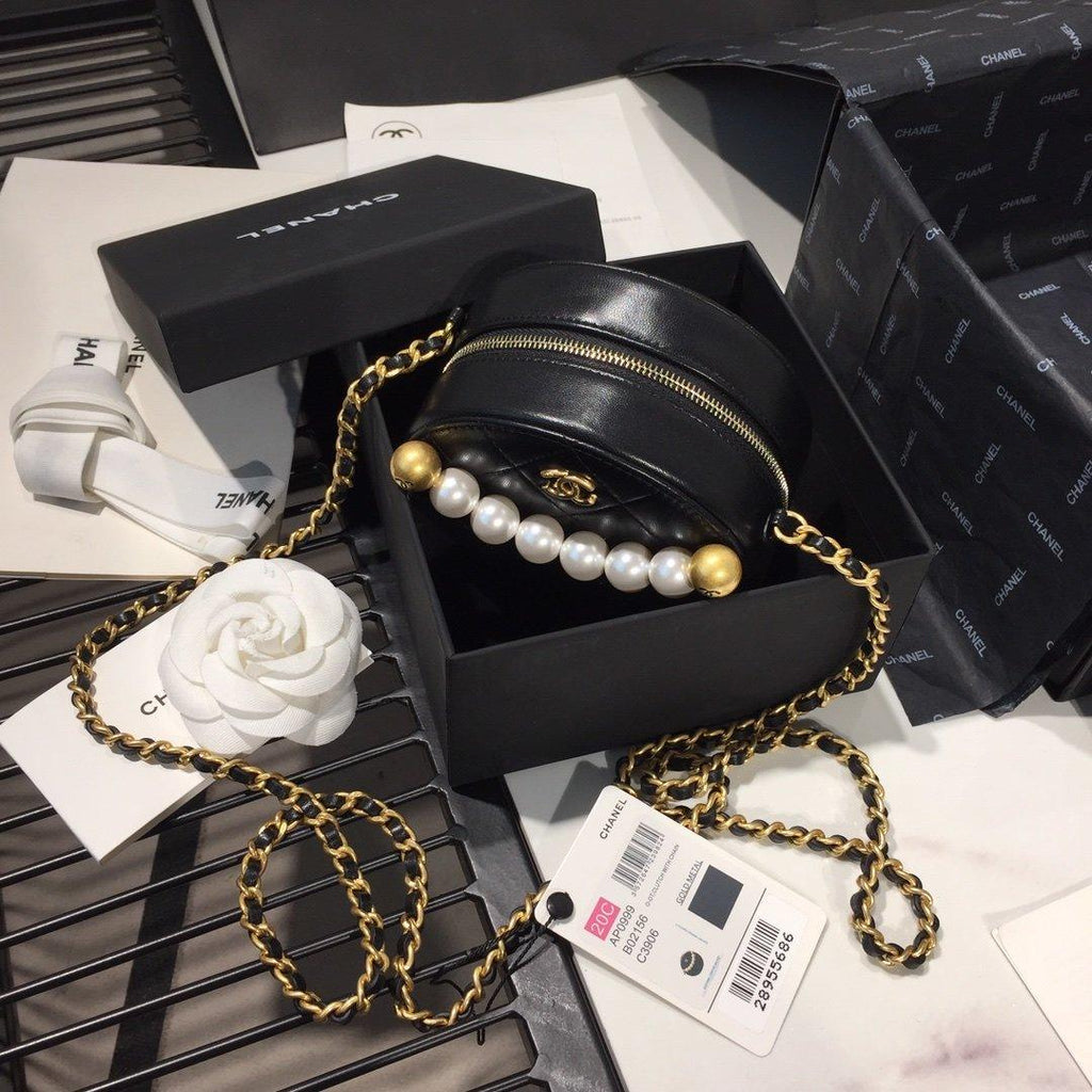 Chanel Pearl Round Clutch with Chain - Black