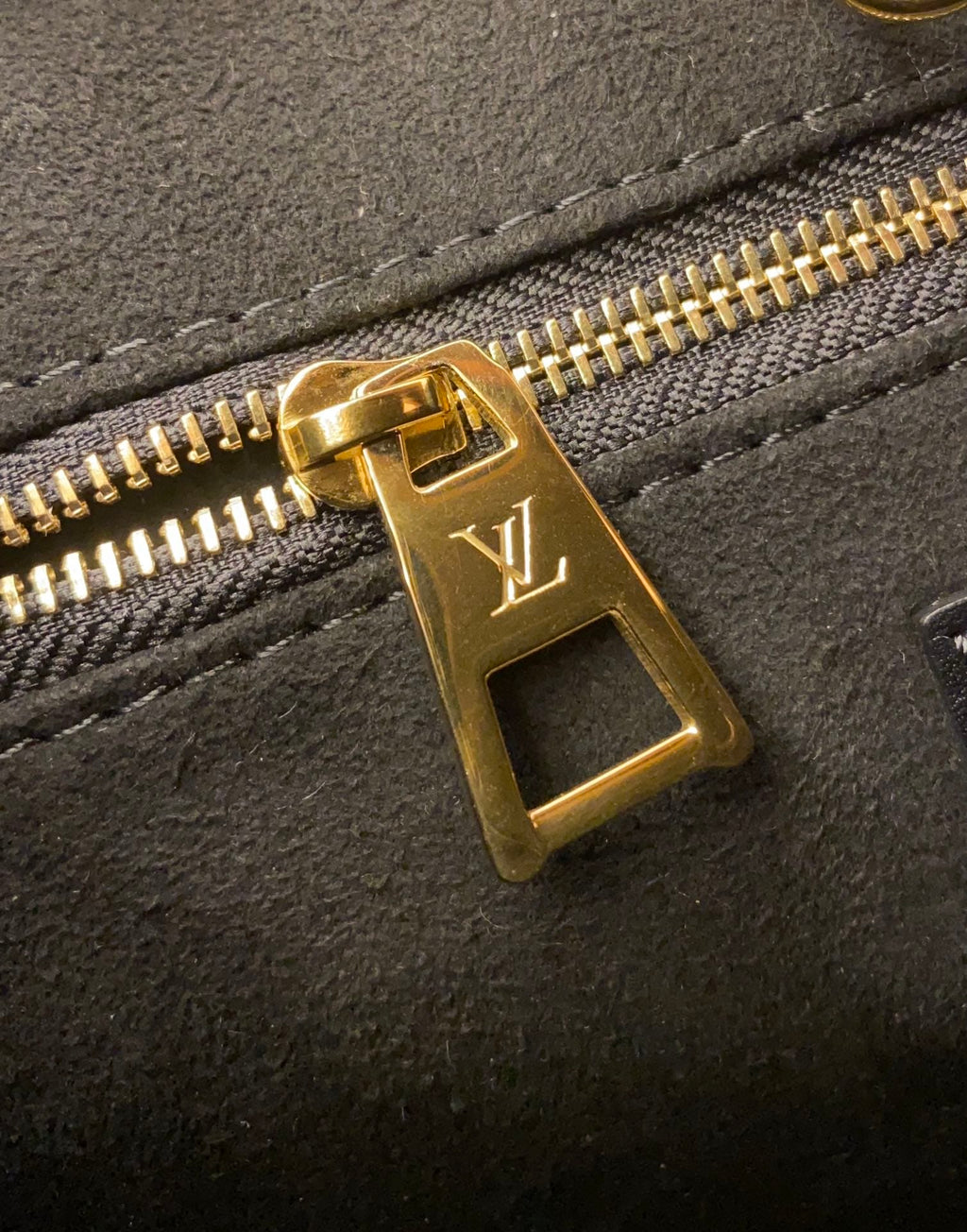 Louis Vuitton LV OnTheGo PM Handbag - Black