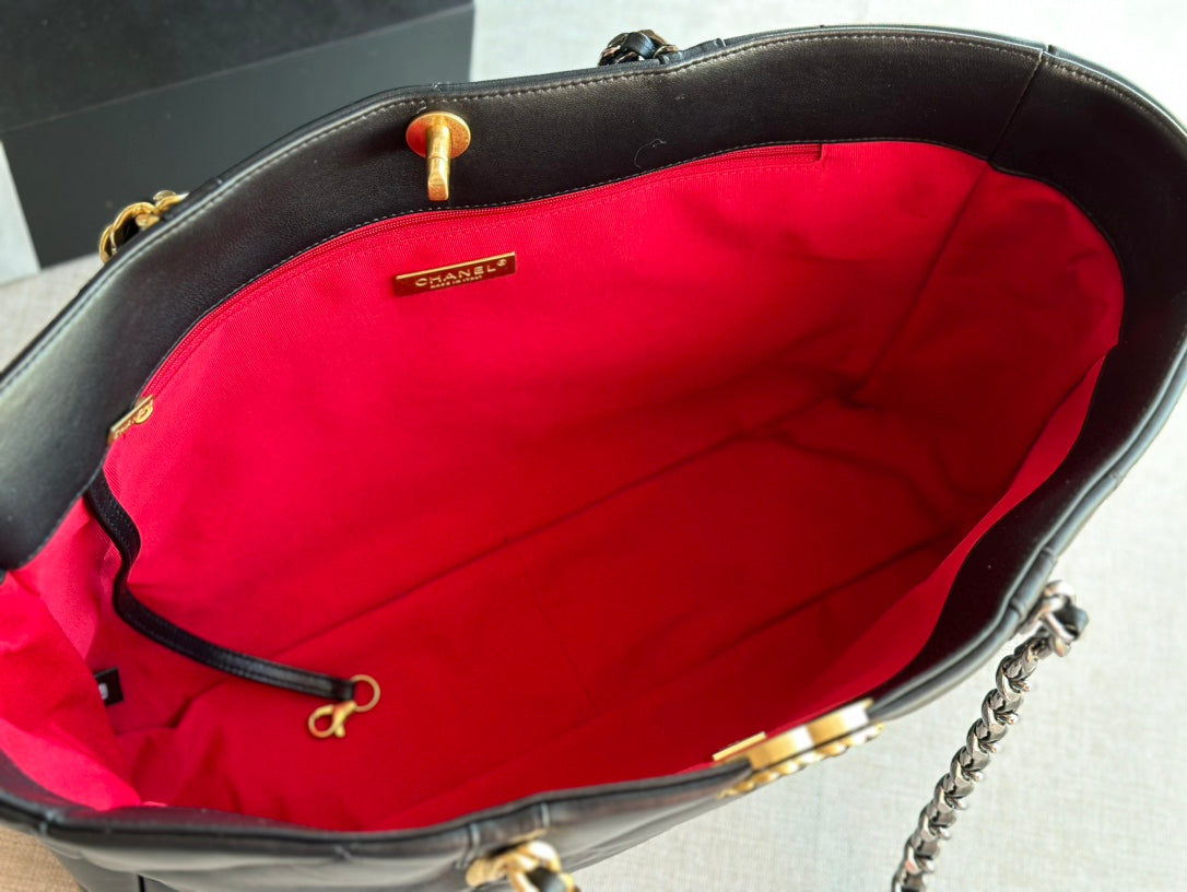 Chanel 19 Shopping Bag 41 Black Lambskin