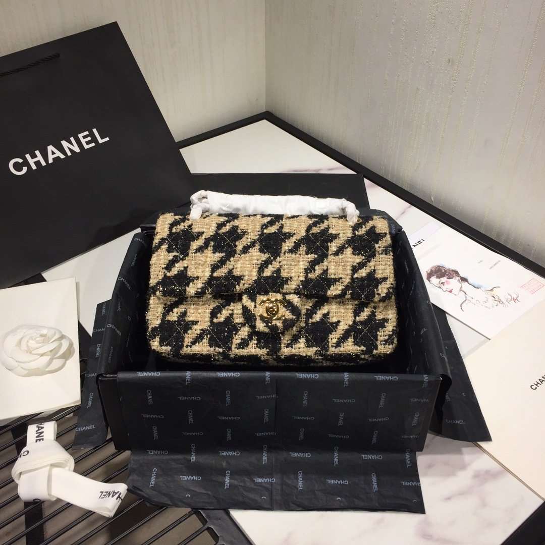 Chanel 19 Tweed Flap Bag Black and Beige