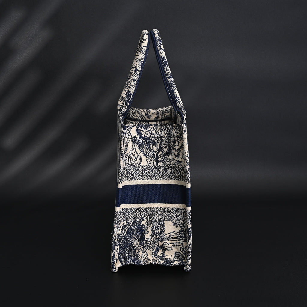 Dior Book Tote Bag – Blue Toile De Jouy Embroidery - Blue with Toile De Jouy Pattern