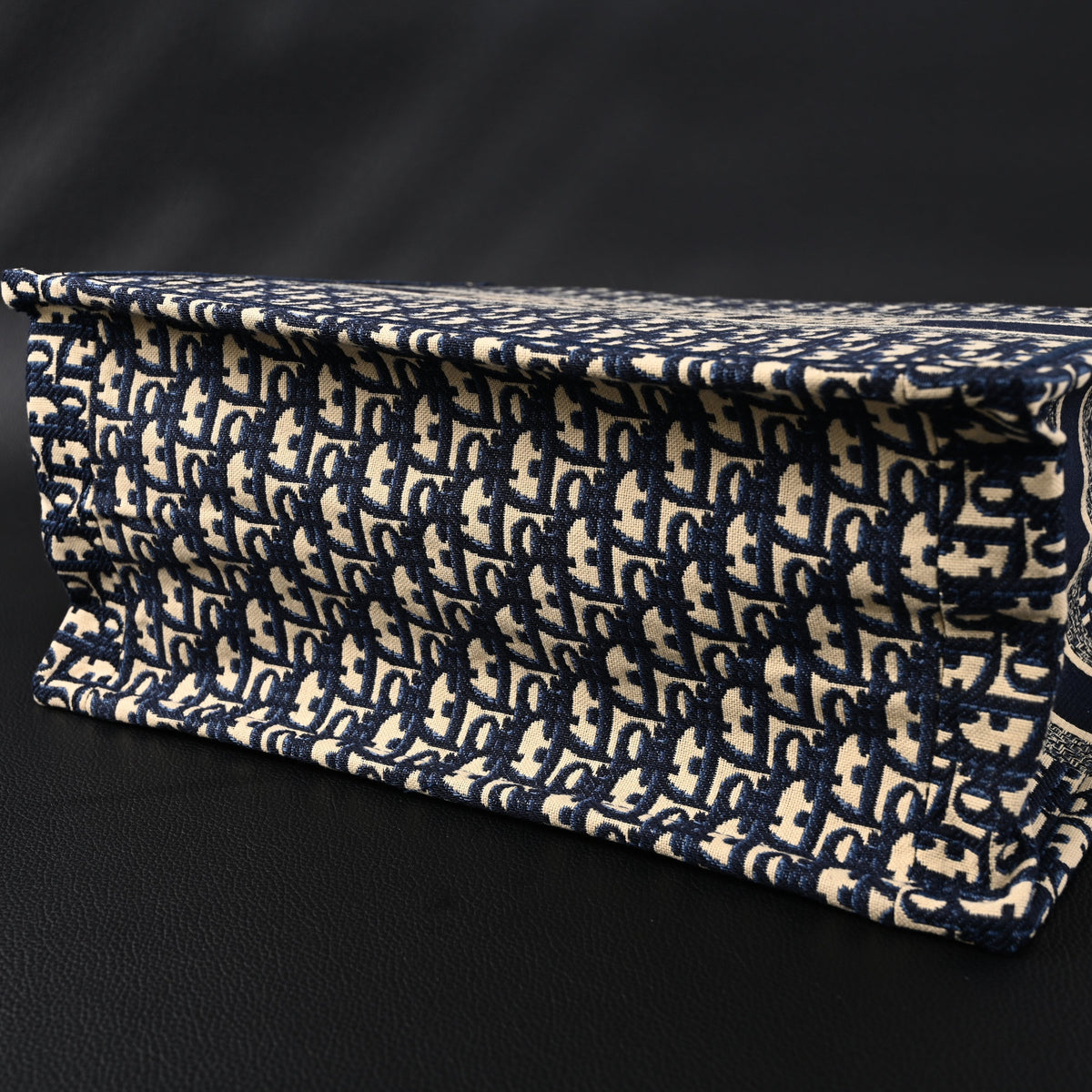 Christian Dior Large Book Tote – Blue Oblique Embroidery - Blue with Beige Contrast