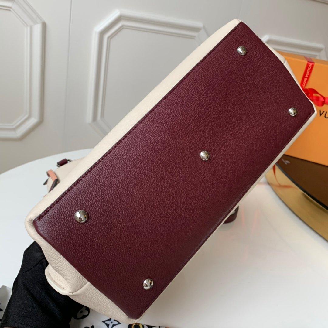 Louis Vuitton Lockme Day Bag