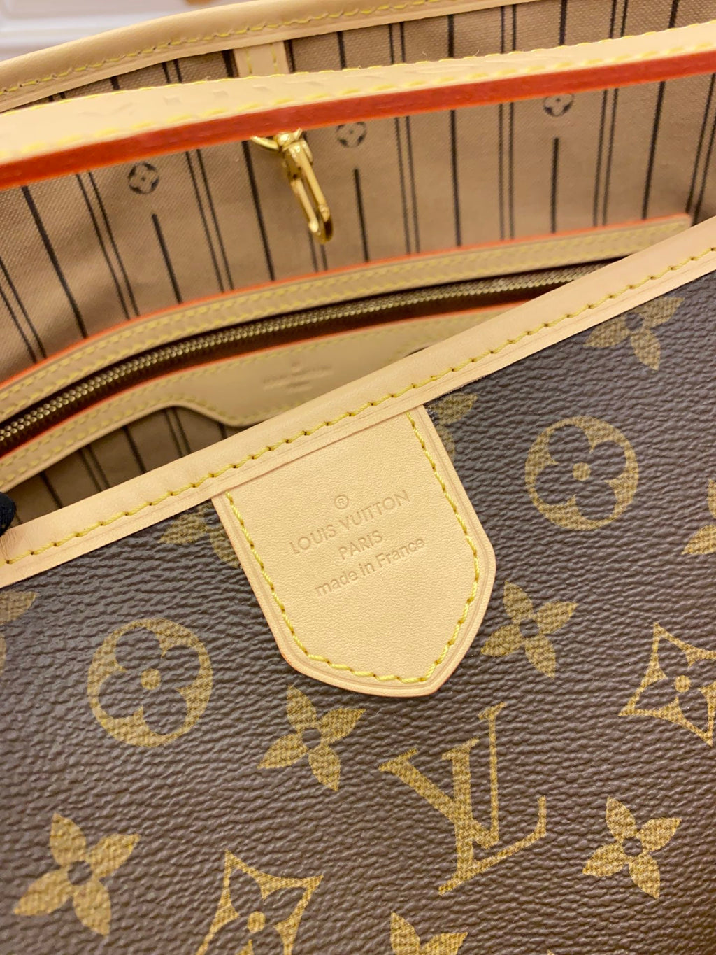 LV Graceful PM Monogram Canvas Tote Shoulder Bag with Leather Trim and Magnetic Closure - Khaki
