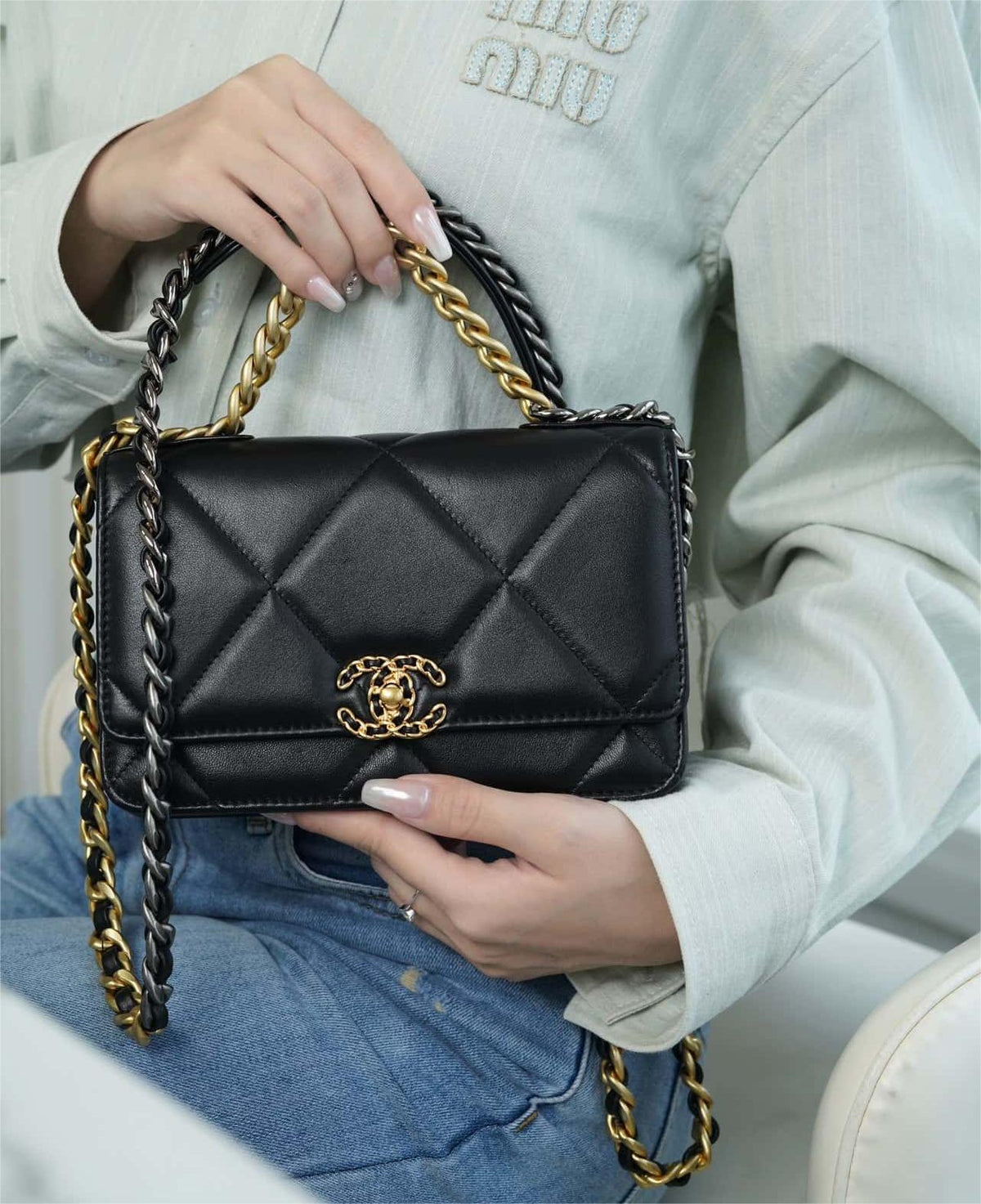 Chanel 19 WOC Wallet On Chain AP0957 Black Flap Bag