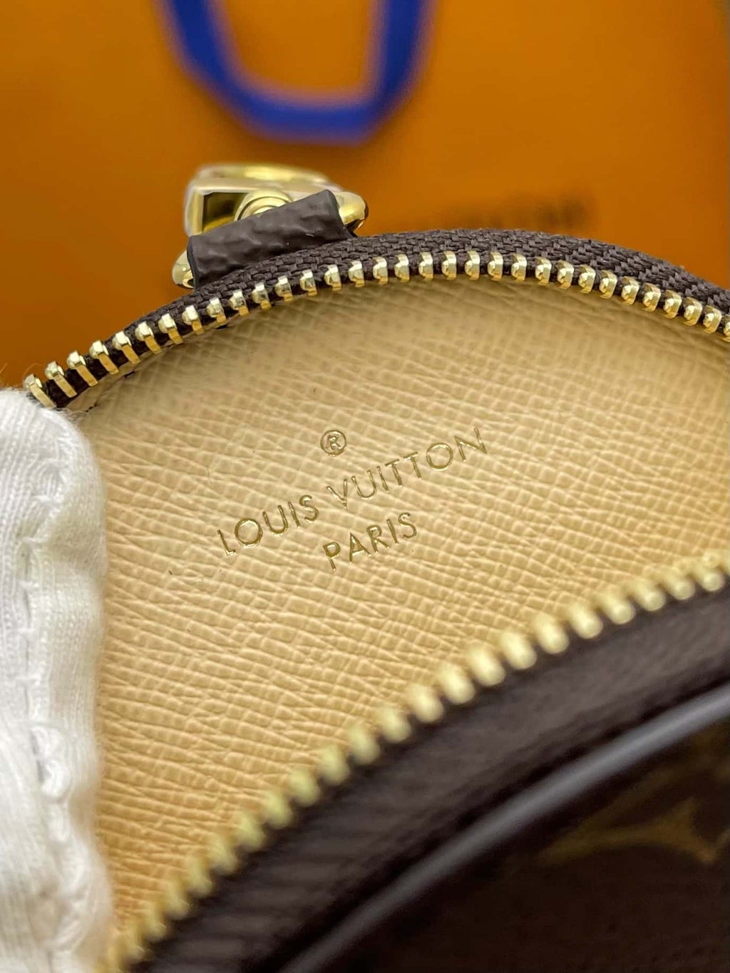 LV Neverfull MM Monogram Canvas Tote Shoulder Bag with Leather Trim and Pouch - Brown