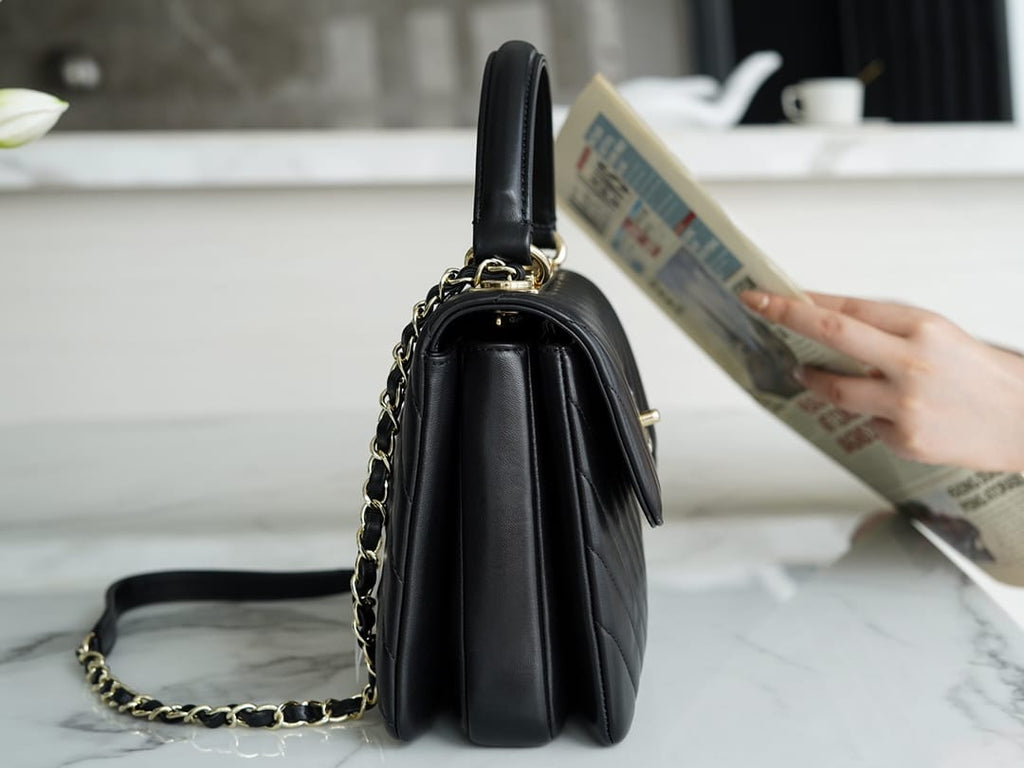Chanel Trendy CC25 Pre-Owned Medium Chevron Trendy Handbag 25cm - Black