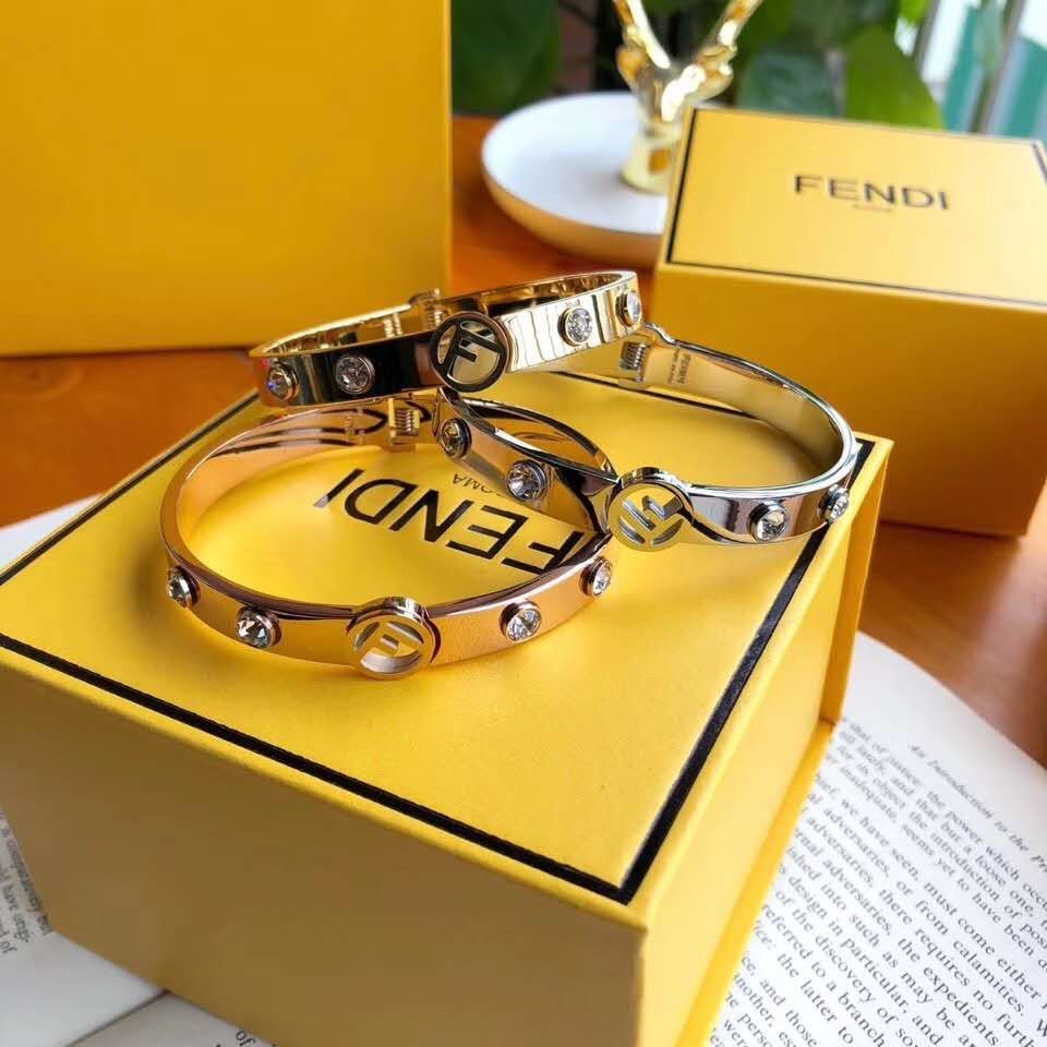 Fendi Is Crystal Bracelet - 18K Gold