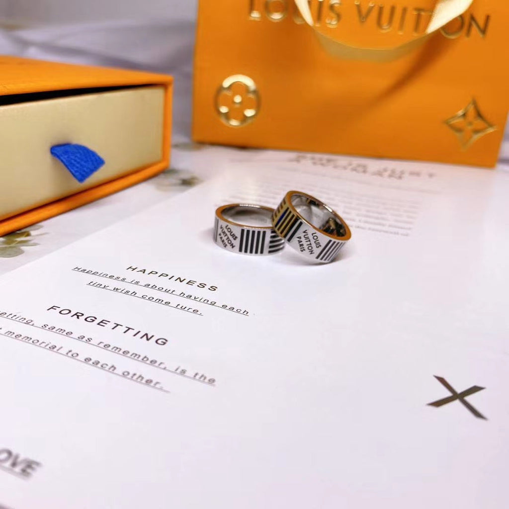 Louis Vuitton Damier Black Ring - 18K White Gold