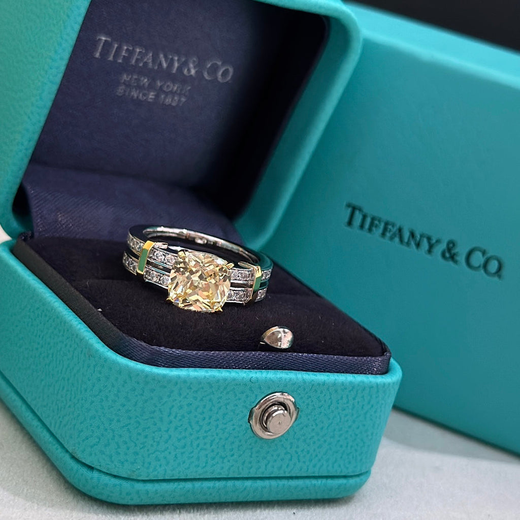 Tiffany Schlumberger Stone Ring - 18K Yellow Gold