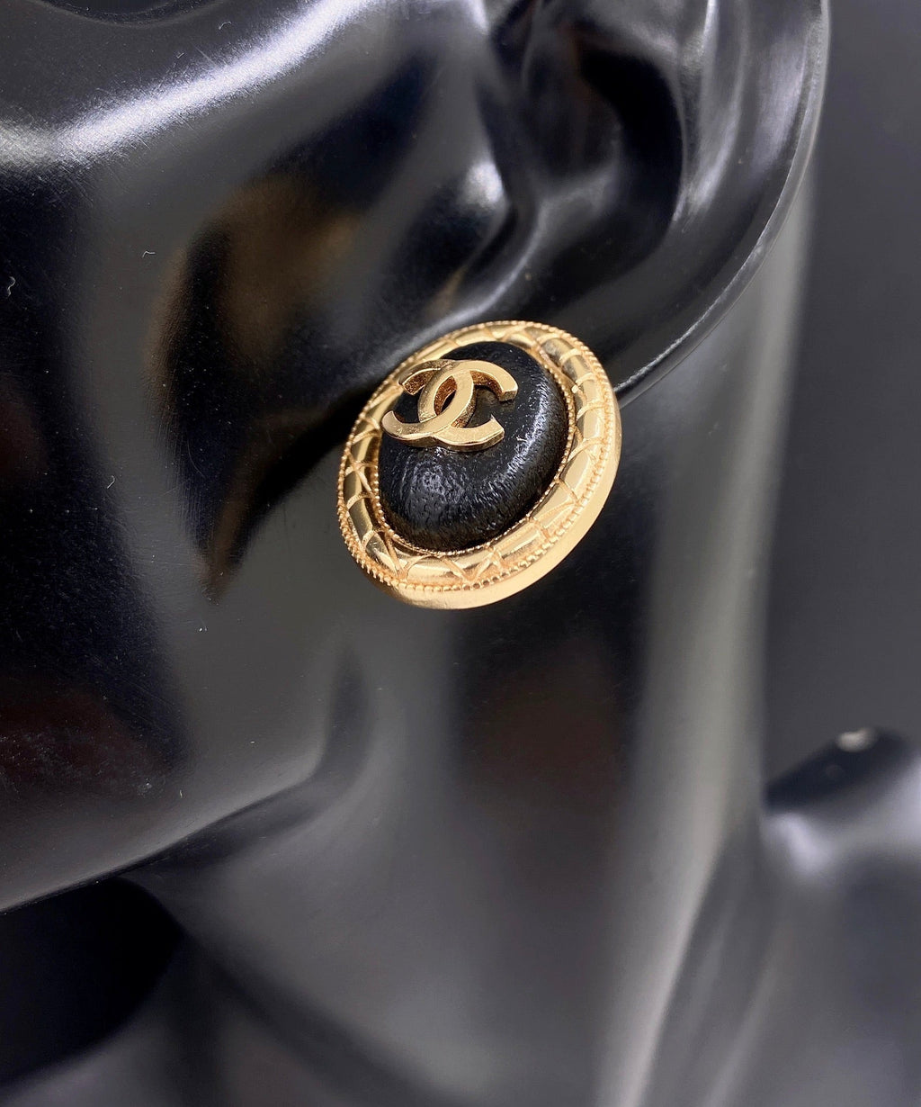 Chanel Oval Leather Earrings - 18K Yellow Gold