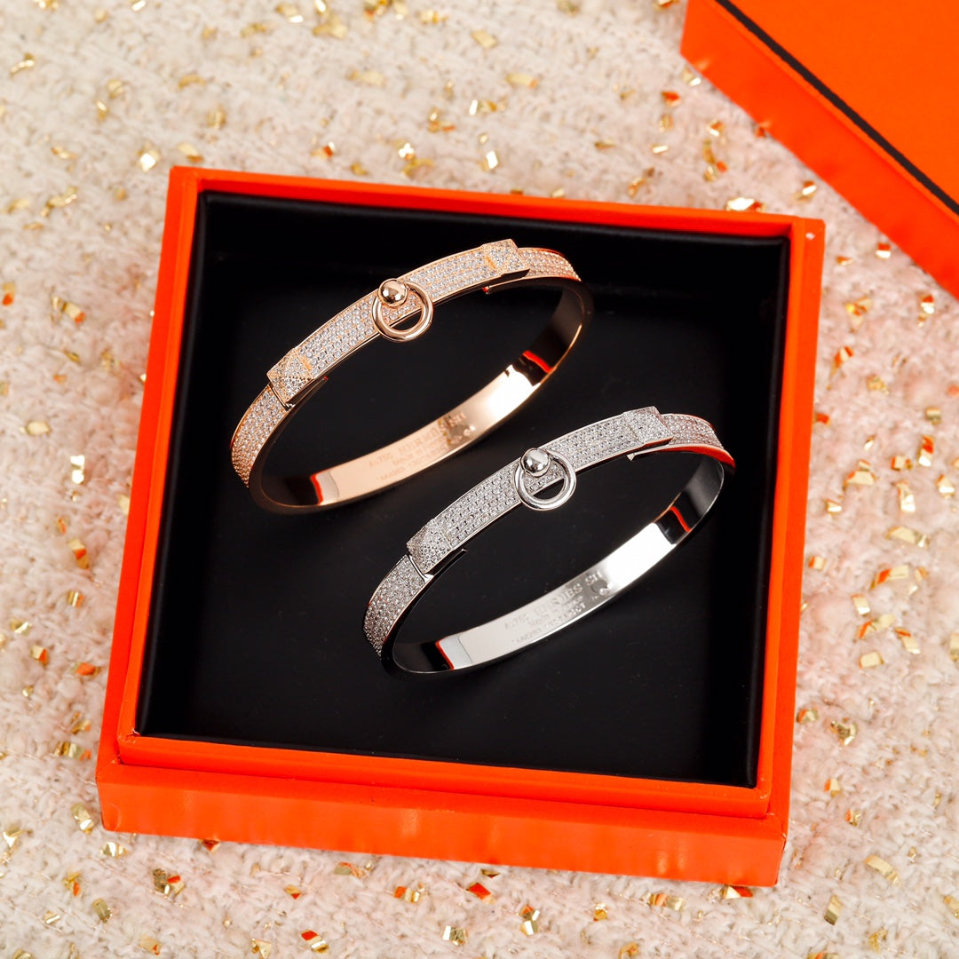Hermes Collier De Chien Diamond Bracelet - 18K Gold