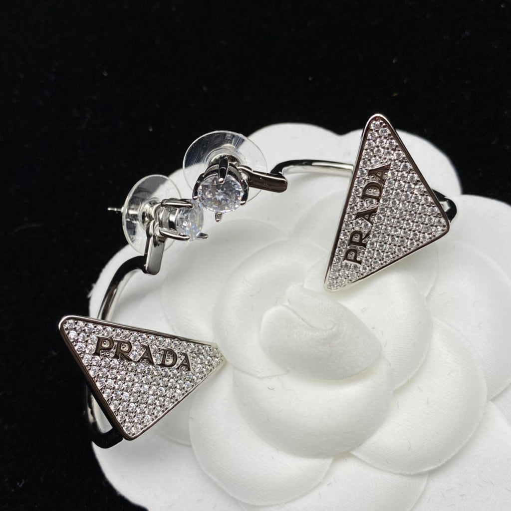 Diamond Earrings - 18K White Gold