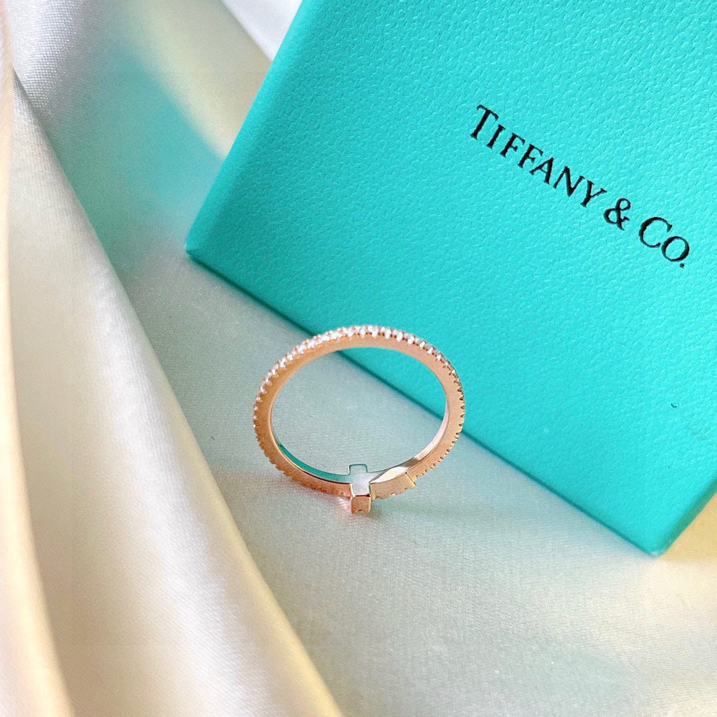 Tiffany Moissanite Wire Ring - 18K Gold