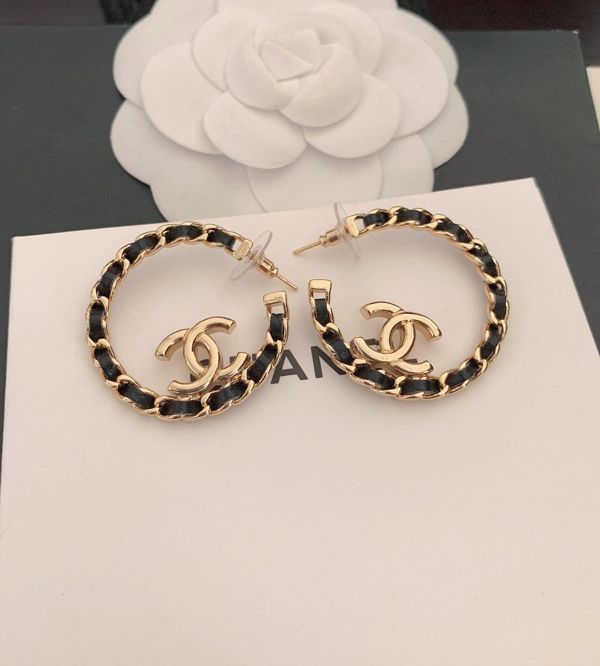 Chanel Strass Earrings - 18K Yellow Gold