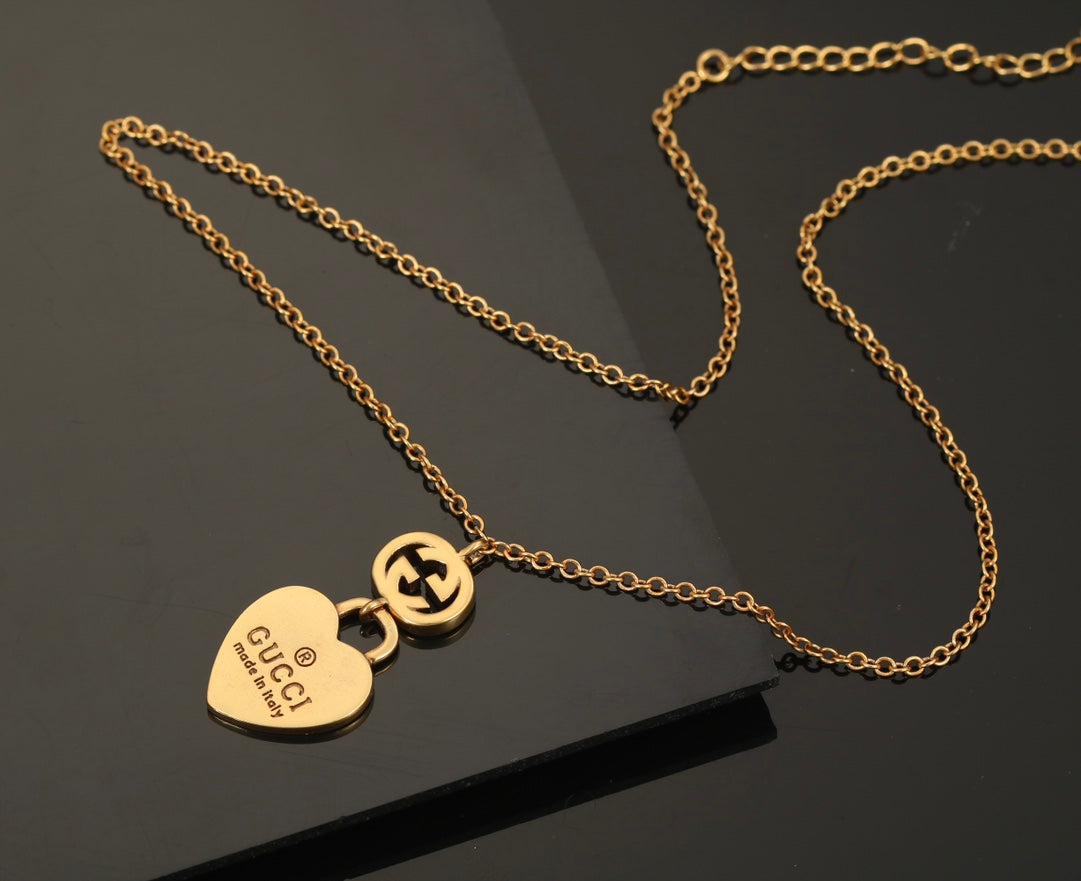 Gucci Double G Heart Pendant Necklace