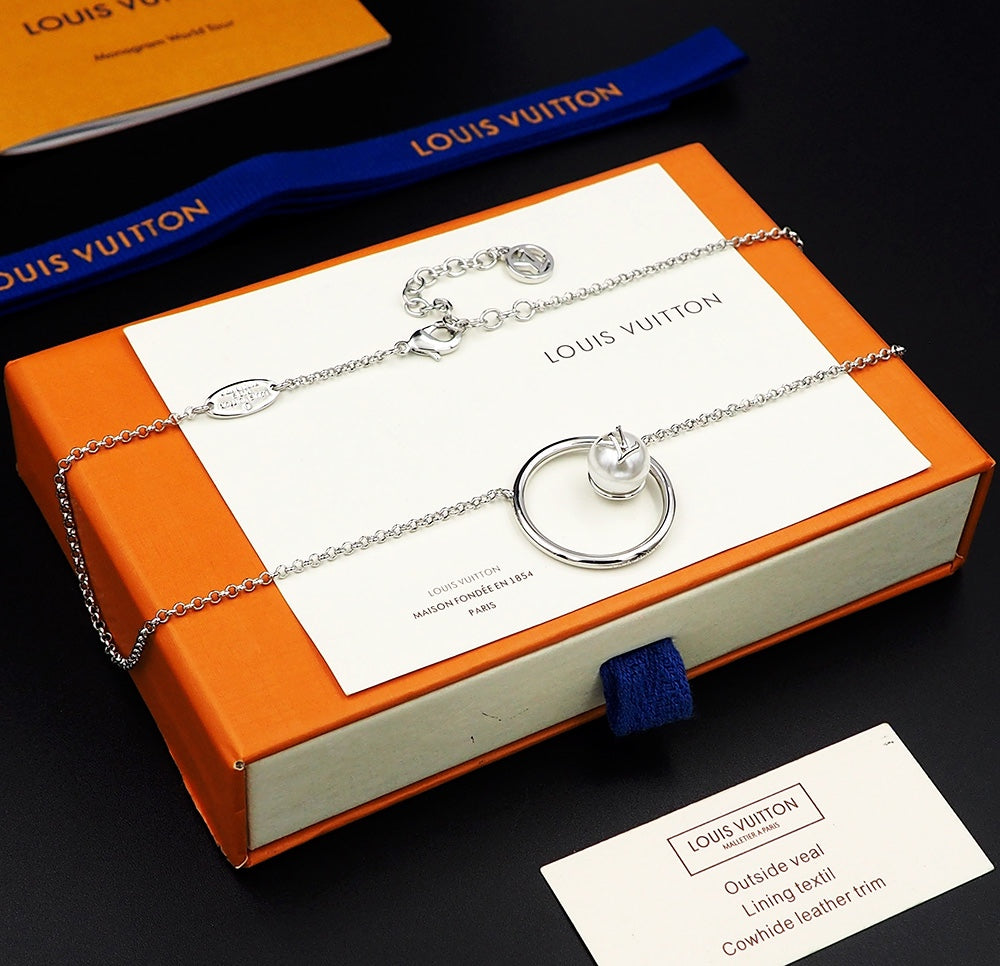 Louis Vuitton Eclipse Pearl Necklace
