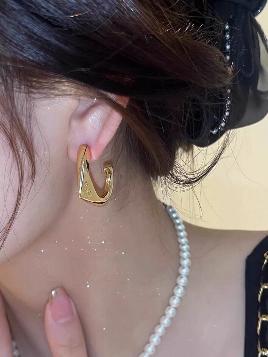 Prada Triangle Open Earrings - 18K Gold