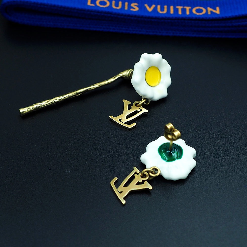 Louis Vuitton Gardening Earrings - 18K Yellow Gold