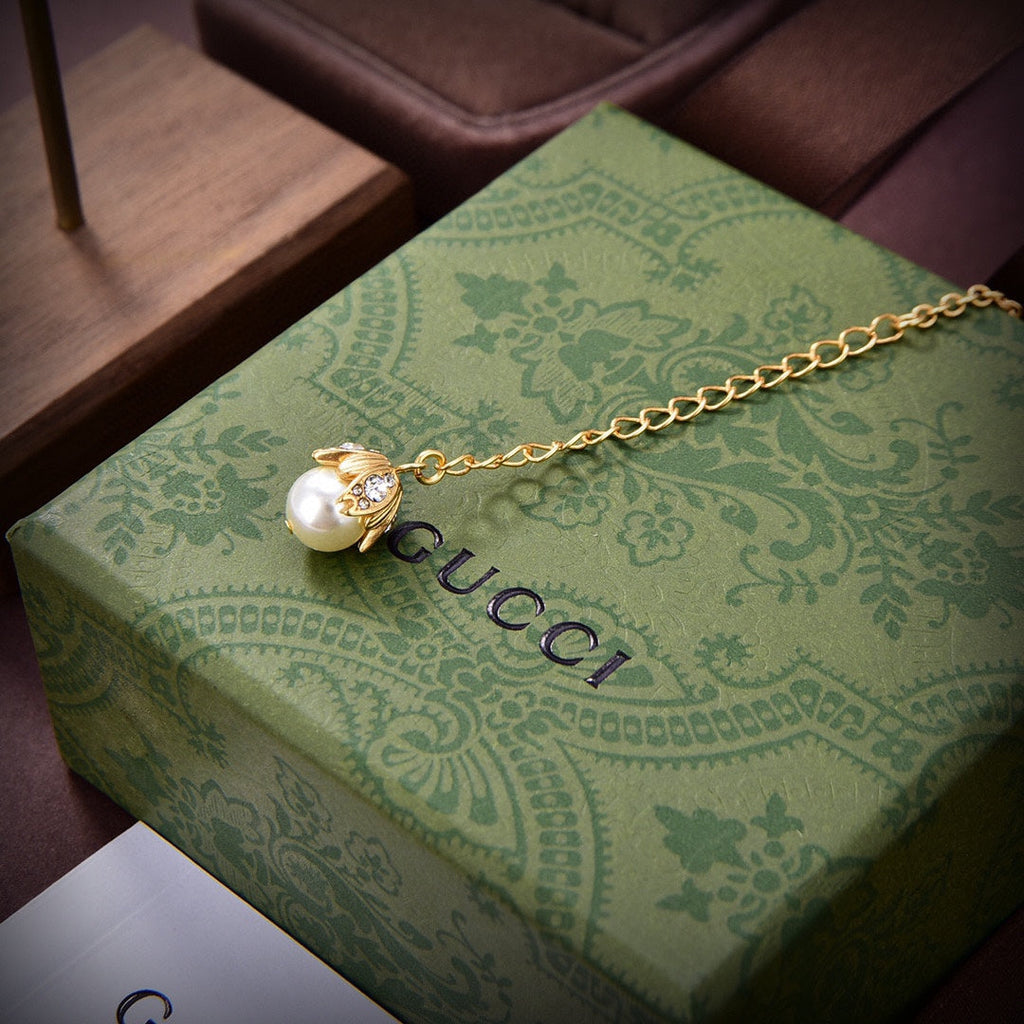 Gucci Double G Fashion Show Chain Necklace