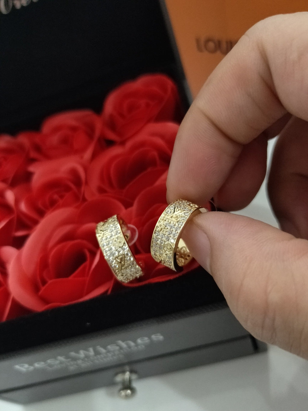 Louis Vuitton Circle Earrings - 18K Yellow Gold