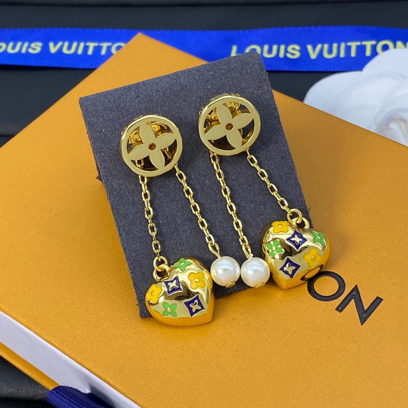 Louis Vuitton Diamond Pearl Drop Earrings - 18K Gold
