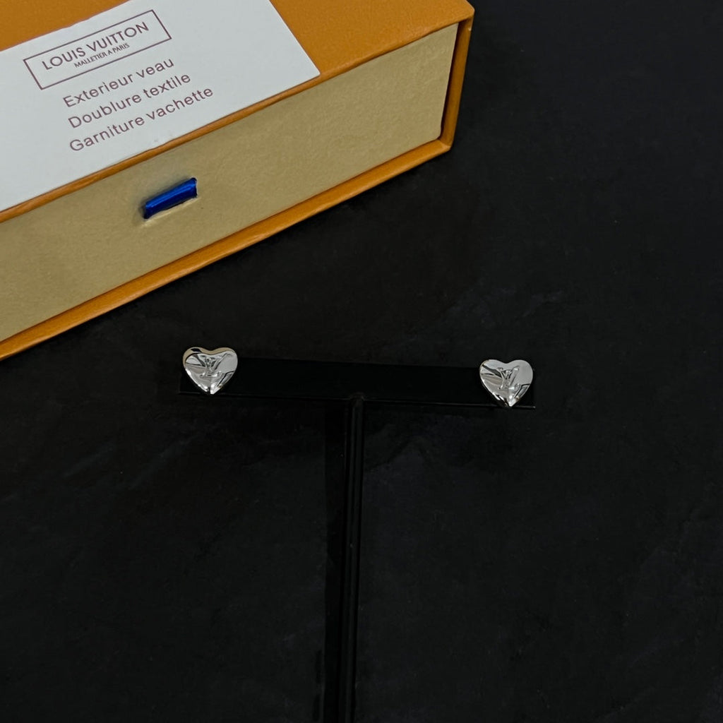 Louis Vuitton Heart Earrings - 18K Gold