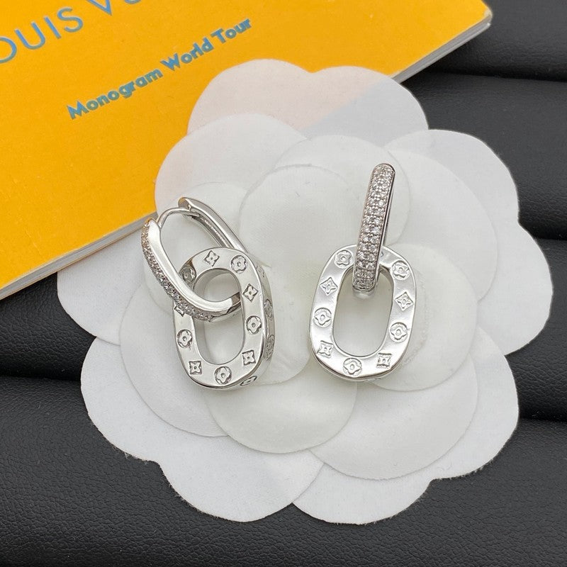 Louis Vuitton Circle Earrings - 18K Gold