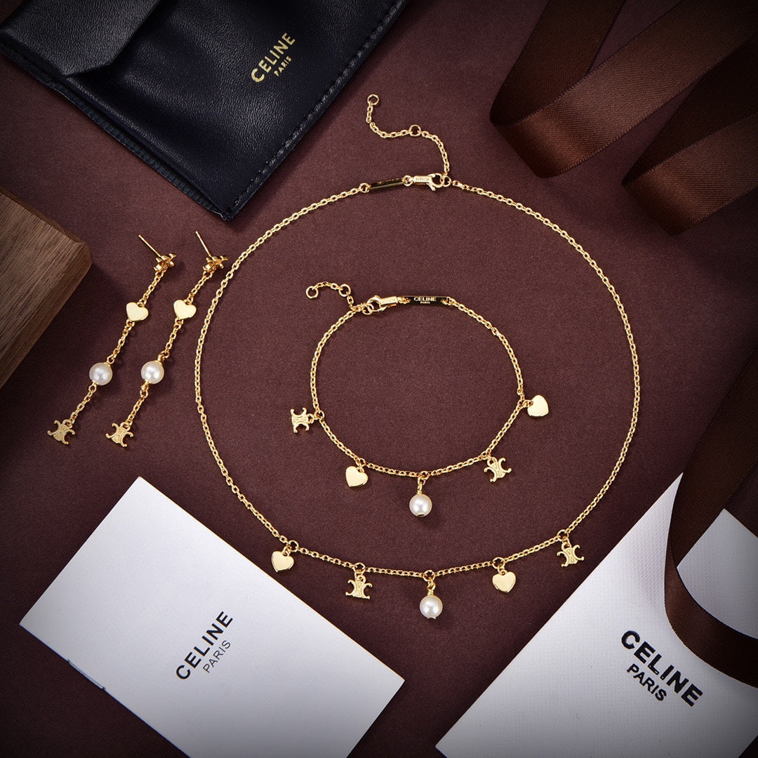 Celine Pearl Bracelet