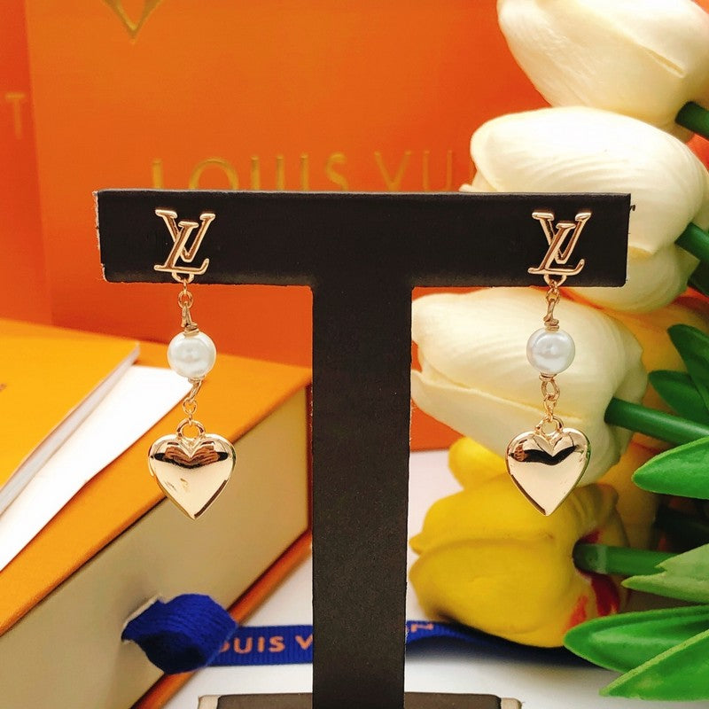 Louis Vuitton Heart Earrings - 18K Gold