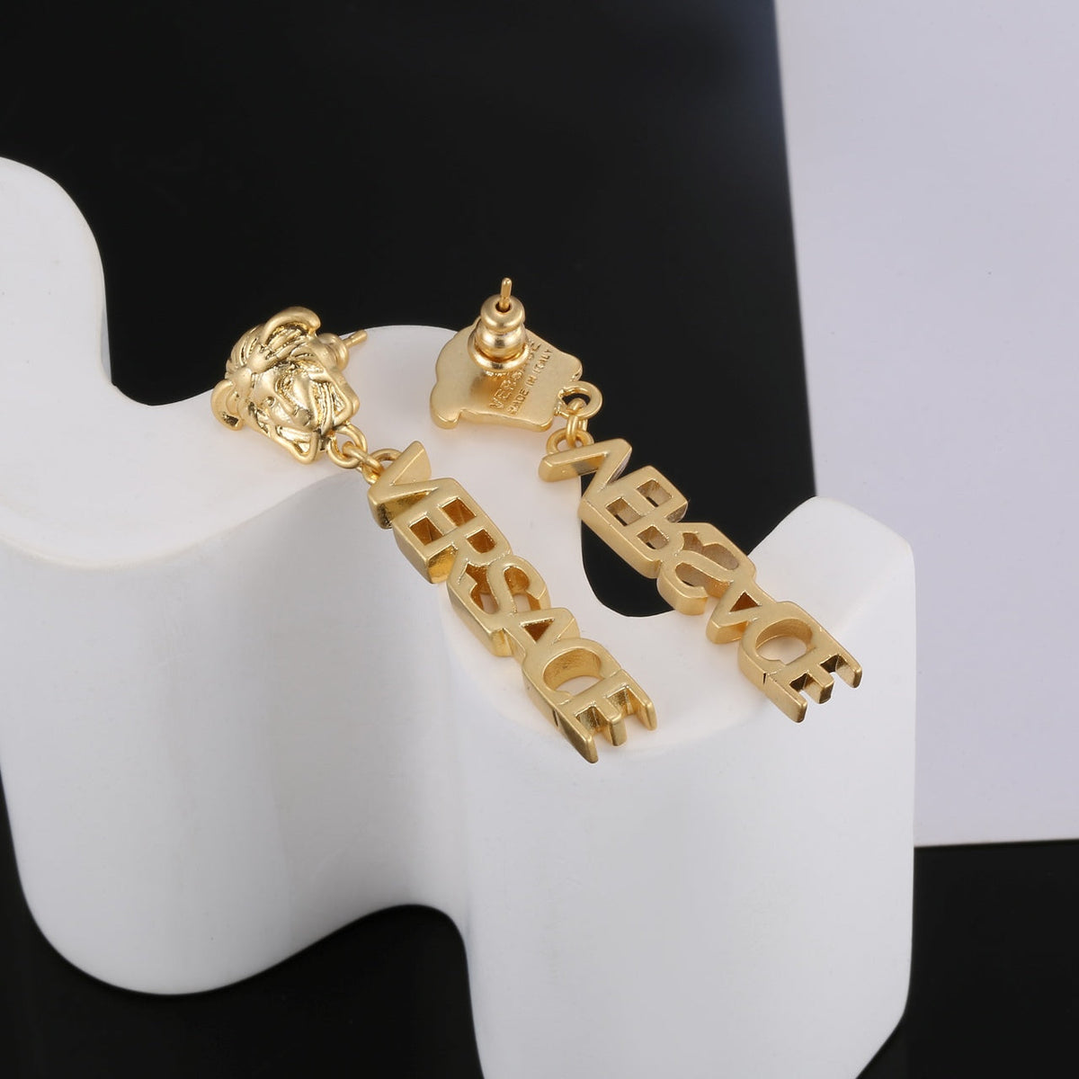Medusa Earrings - 18K Yellow Gold