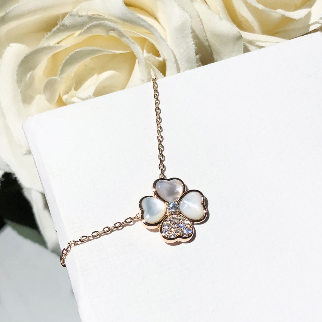 Cosmos Clip pendant Necklace - 18K Gold