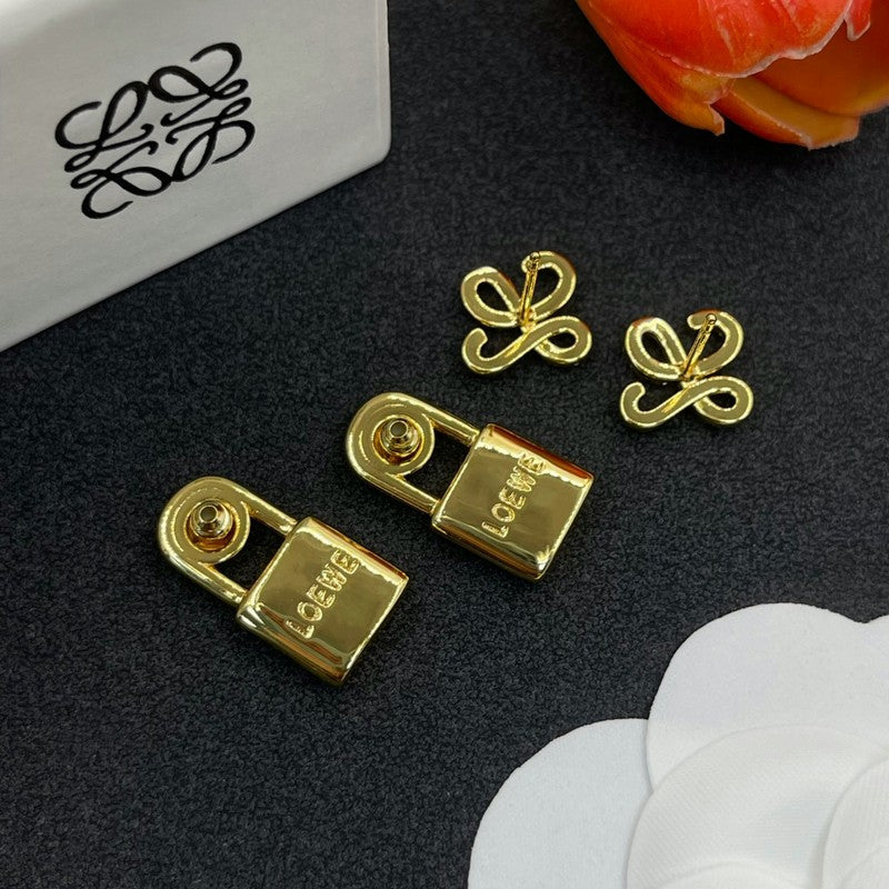 LOEWE Anagram Diamond Earrings - 18K Yellow Gold