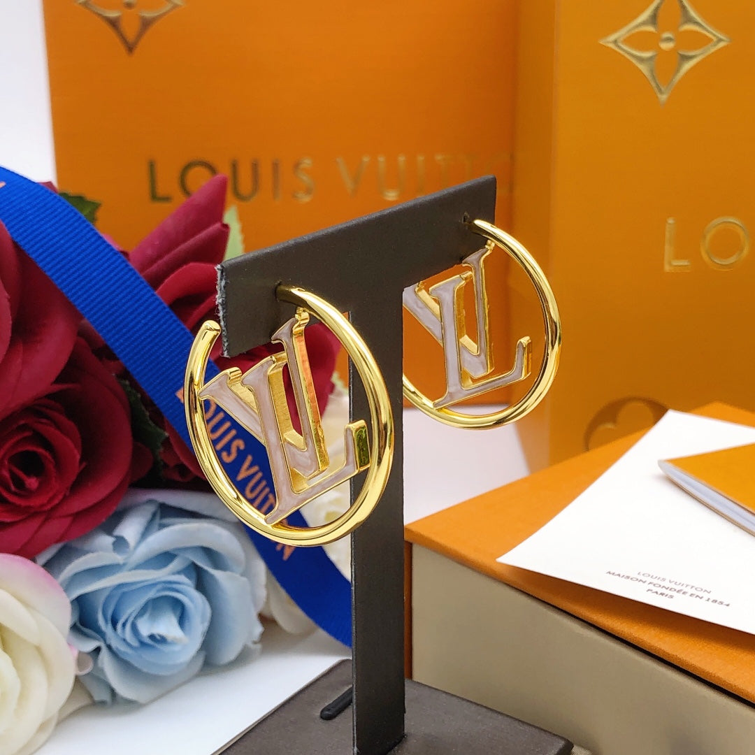 Louis Vuitton Louise Hoop Pearl Earrings - 18K Gold