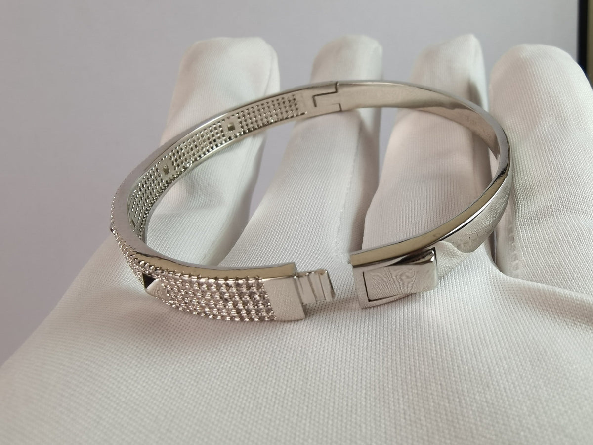 Hermes Collier De Chien Diamond Bracelet - 18K Gold