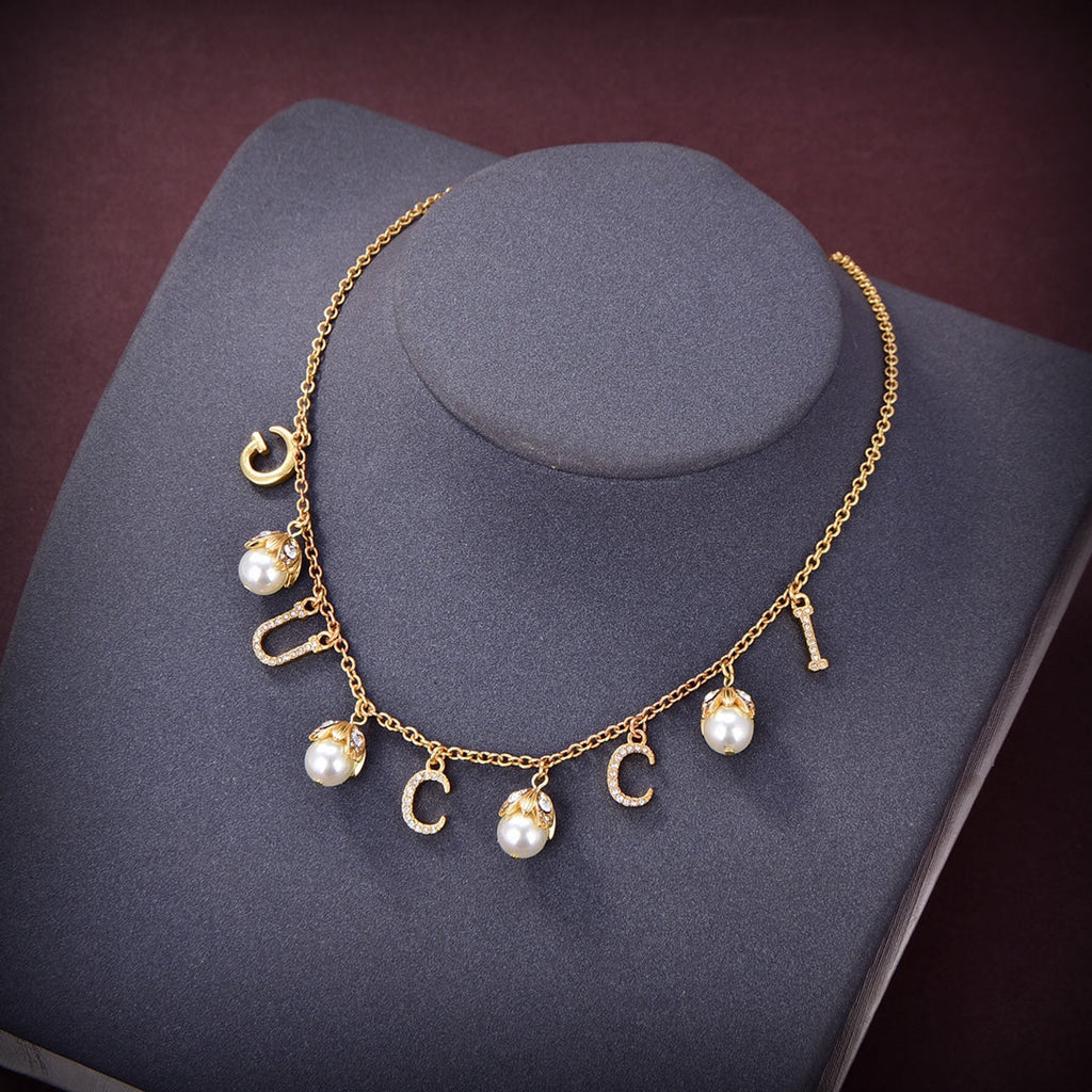 Gucci Double G Logo Plaque Embellished Pearl Necklace