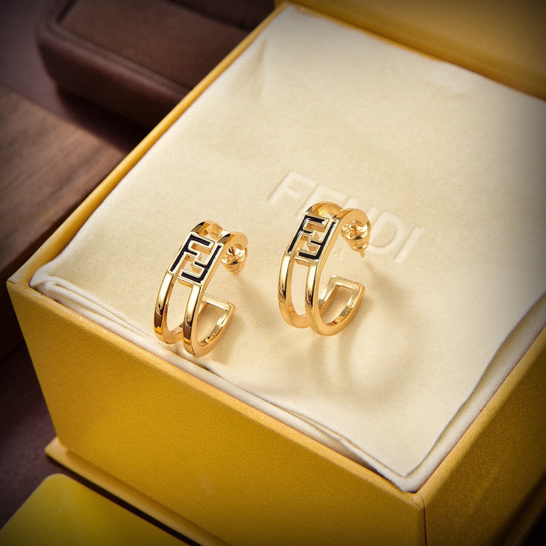 Fendi Forever Oval Earrings - 18K Yellow Gold
