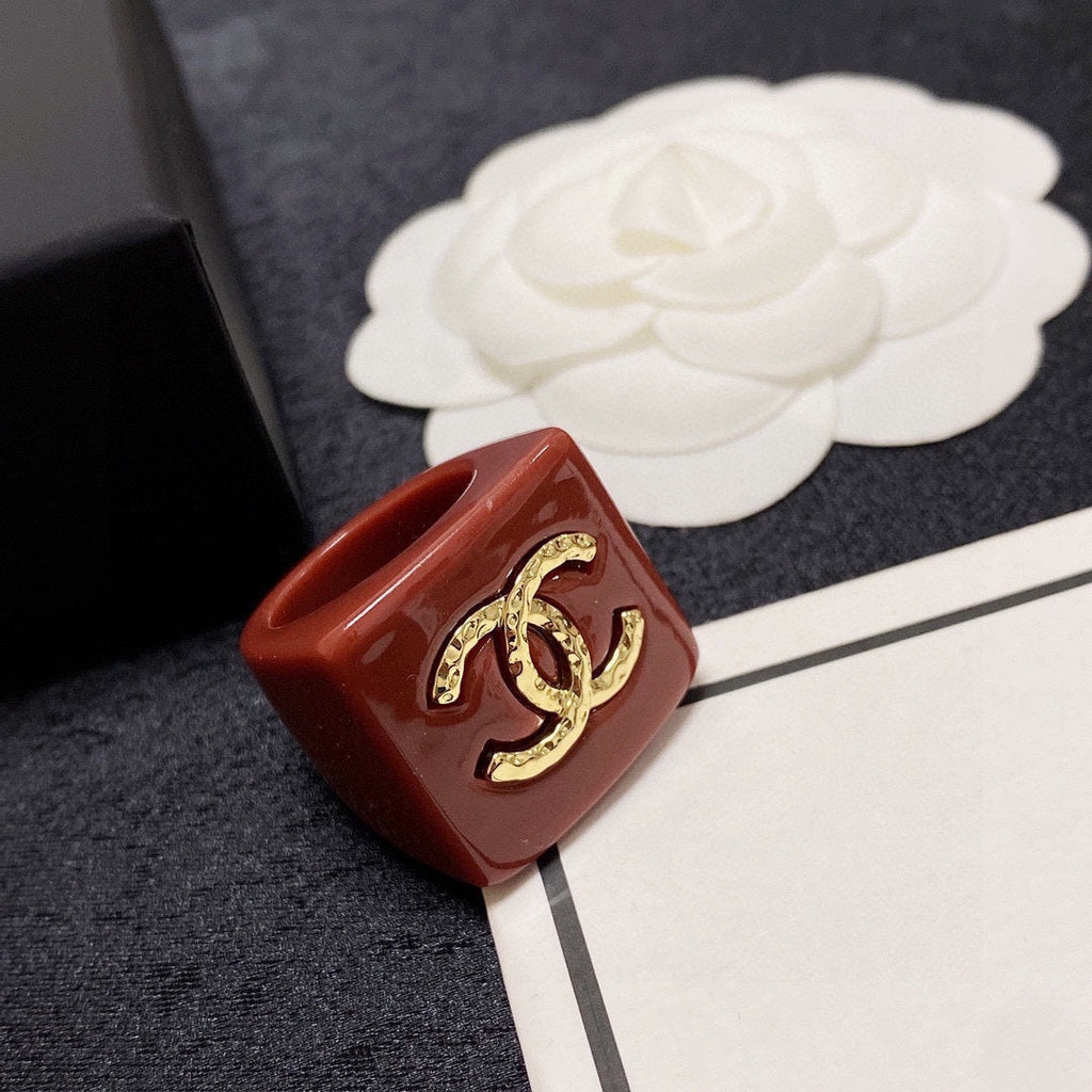 Chanel Vintage Red Ring - 18K Yellow Gold