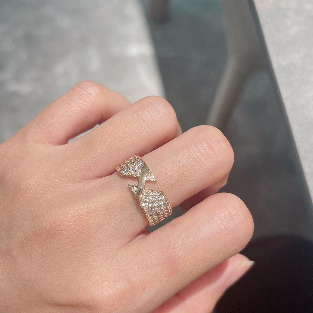 Liens Diamond Ring - 18K Gold