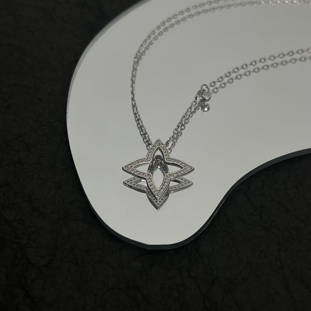 Louis Vuitton Blossom Pendant Necklace